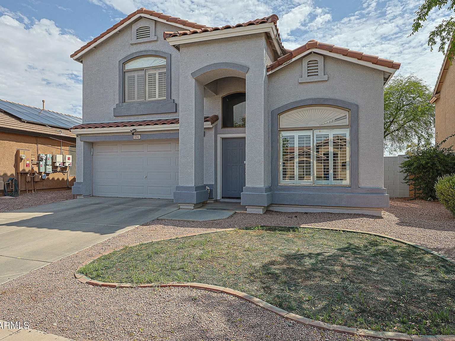 3 bed, 2.5 bath, 2024 sqft, $2,100 — Photo 3