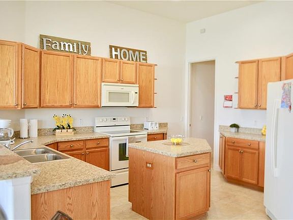 2nd image of 3844 Shoreside Dr