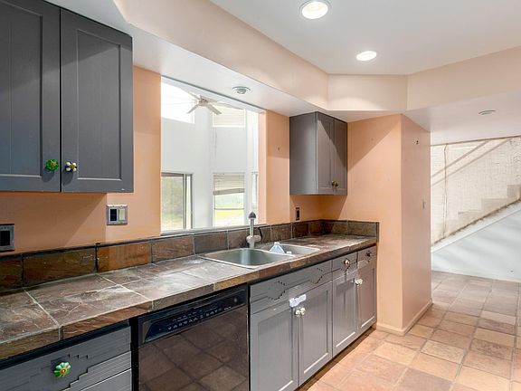 5th image of 2308 E Venado Dr