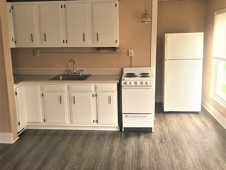 636 Boyd St #UPPER — Photo 2