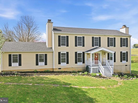 4th image of 30 Green Valley Dr
