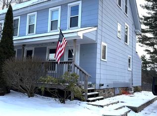 32 W Pine St #B, Plaistow, NH 03865