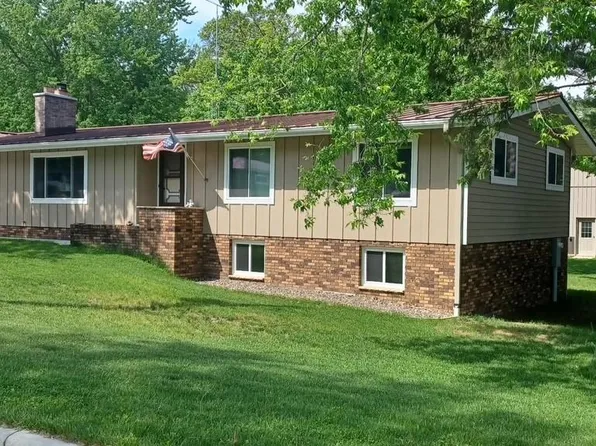 1121 E Laneville Ave, Durand, WI 54736