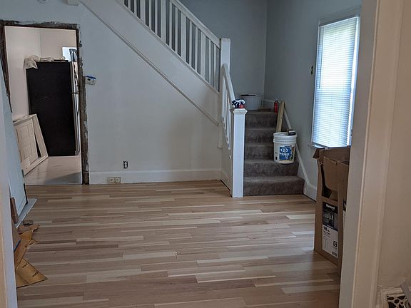 2nd image of 324 N Dequincy St