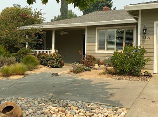 1821 Saint Ann Ct, Carmichael, CA 95608