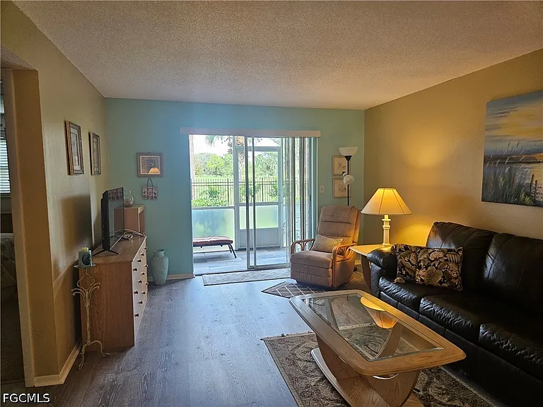 6777 Winkler Rd #168 — Photo 7