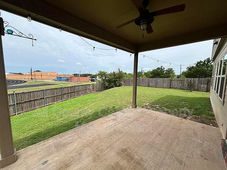 241 Silver Maple Dr — Photo 18