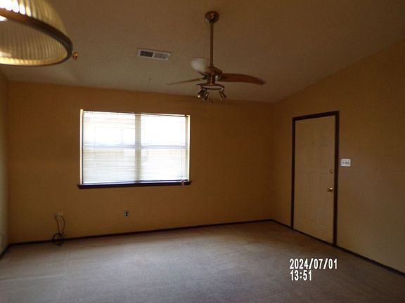 3rd image of 917 NE Tortoise Dr #A