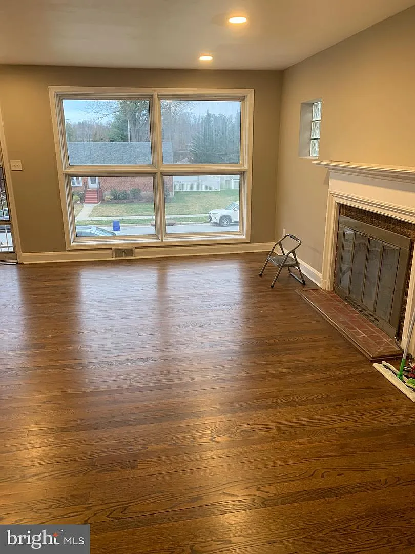 4 bed, 1640 sqft, $2,795 — Photo 3