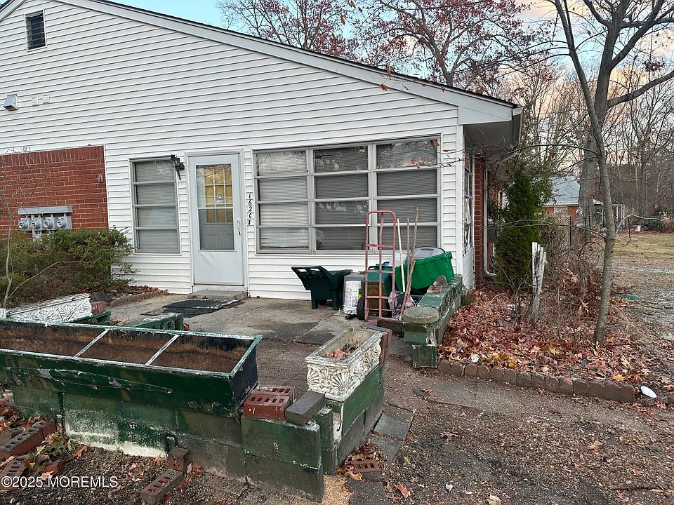1st image of 162C Columbine Avenue