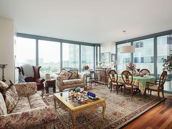 2nd image of 2101 Market St Unit 907