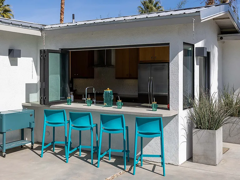 E Palo Verde Ave — Photo 40