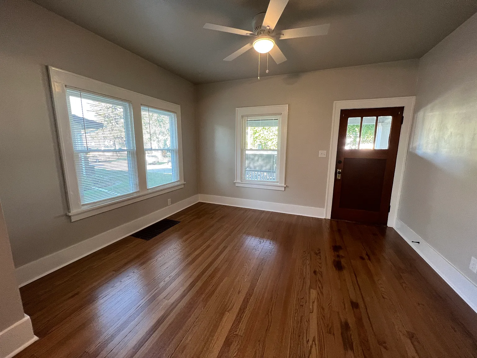 2 bed, 962 sqft, $1,395 — Photo 4