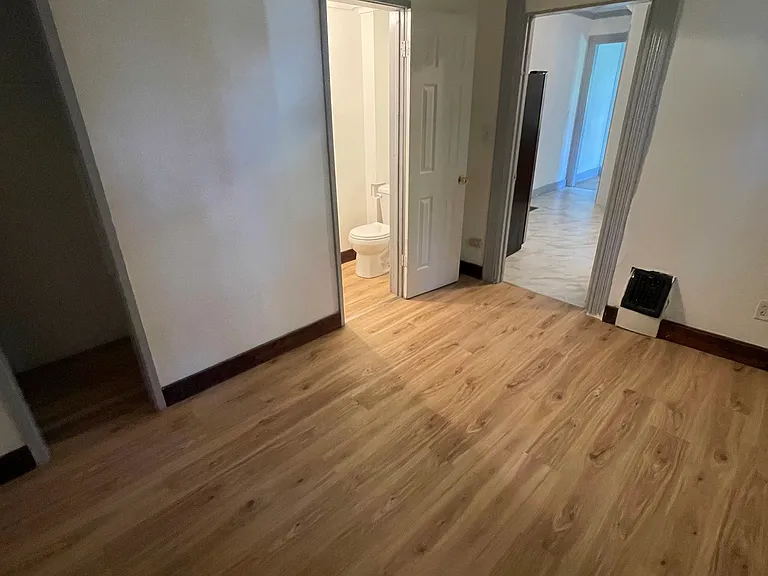147 Emerson St #147 — Photo 24