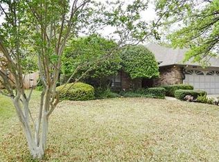 6753 Inwood Dr, North Richland Hills, TX 76182