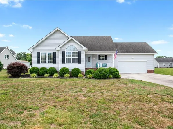 107 Chickadee St, Moyock, NC 27958
