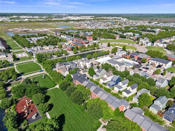 3326 Shutten Way St, Charles, MO 63301