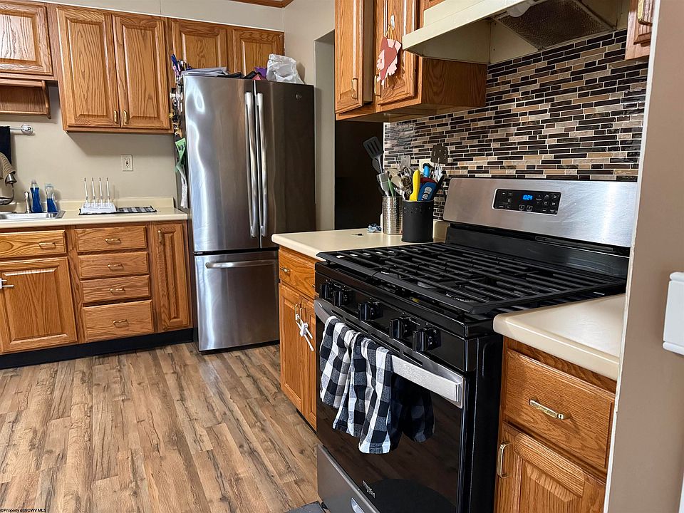 Arinco-houseです 79 Punkin Center Rd, Fairview, WV 26570 | MLS #10163603 | Zillow