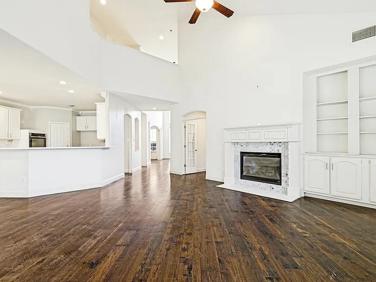 1716 Winding Hollow Ln — Photo 6