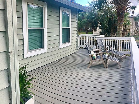 Front deck