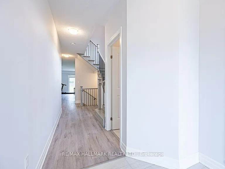 32 Nicort Rd — Photo 4