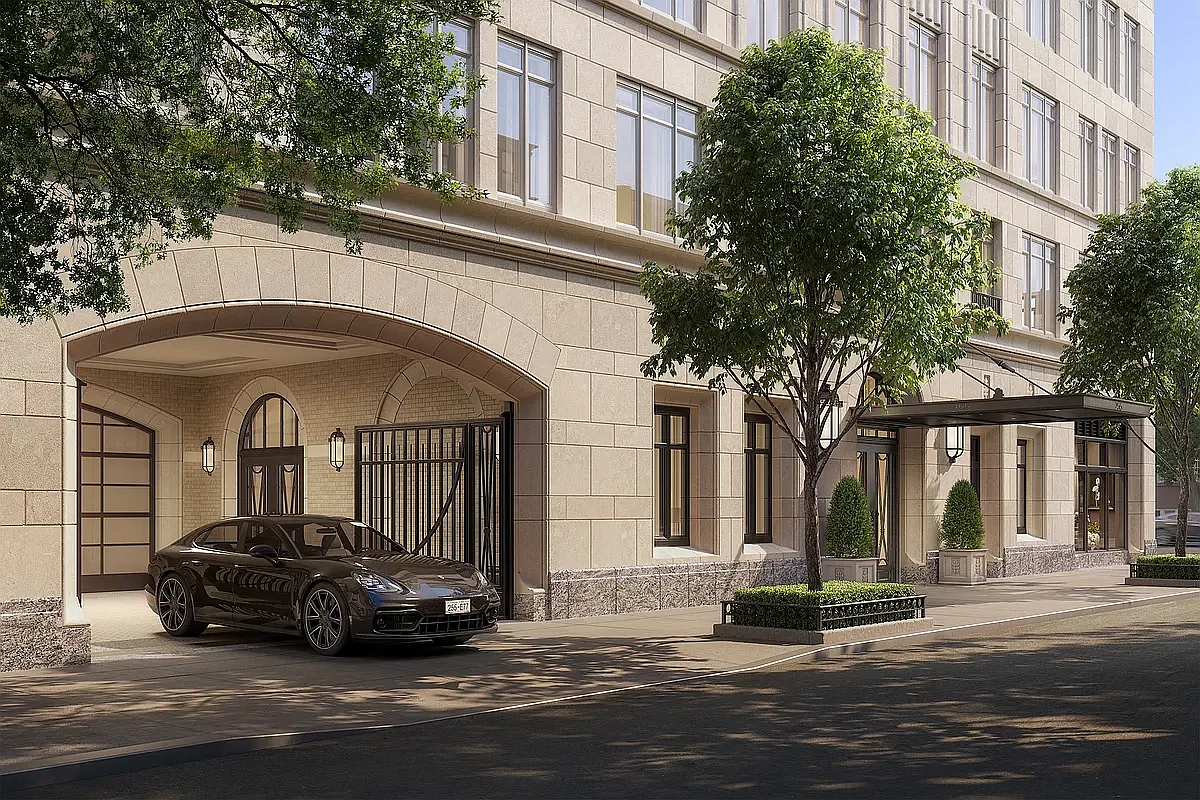 255 East 77th Street — Photo 2