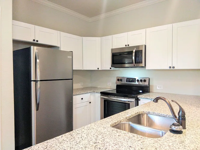 6315 Melanzane Ave #1 — Photo 13