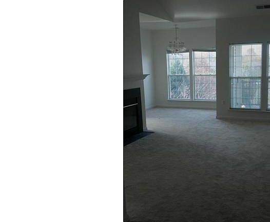 4th image of 4131 Fountainside Ln #J301