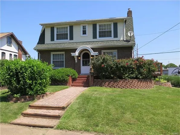 8815 Tudor Ave, Saint Louis, MO 63114