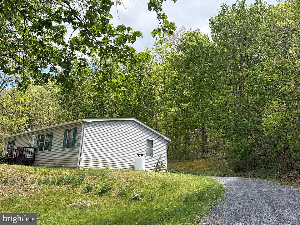 1st image of 216 Walnut Dr