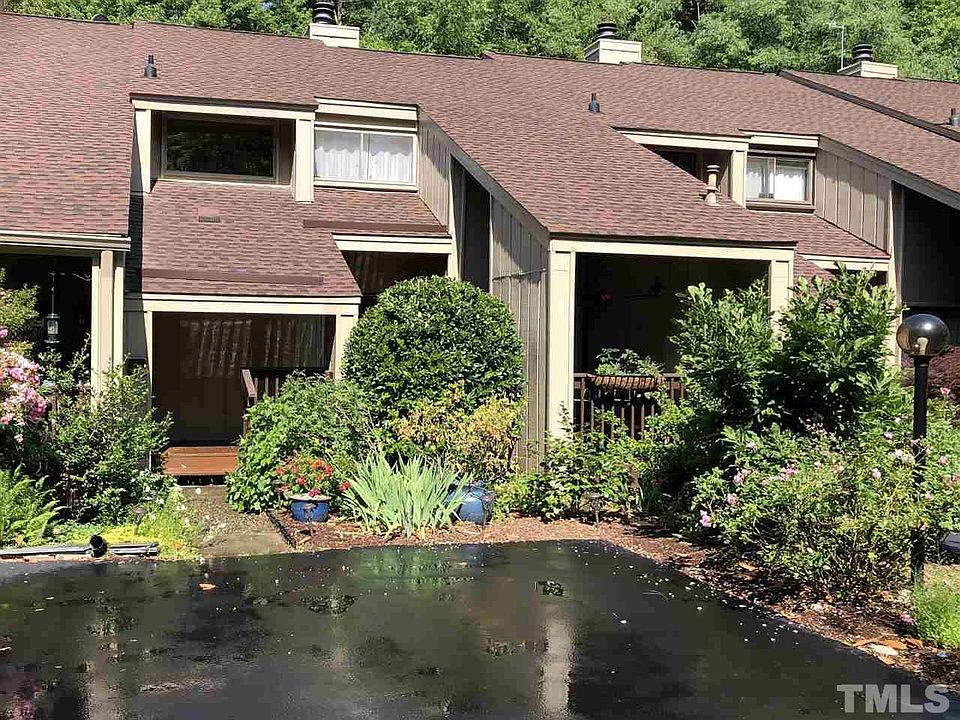1st image of 4100 Five Oaks Dr Unit 31