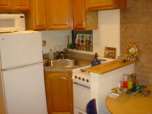 Rented by Kings Court Real Estate | media 44