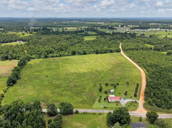 913 County Road 99 Rd, Verbena, AL 36091