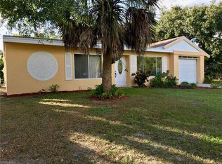 4025 S Edgewater Cir, Labelle, FL 33935