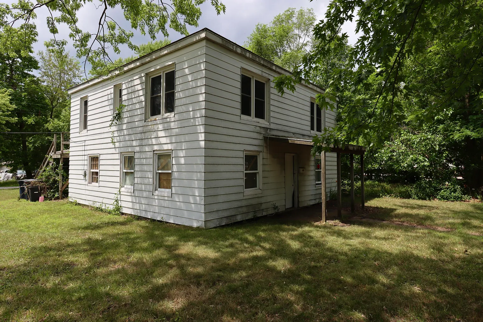516 Ridgeland Ave photo 1