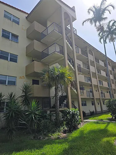 3905 N Nob Hill Rd #206 Photo 1