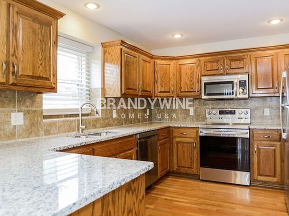 5th image of 1209 NW Baytree Dr