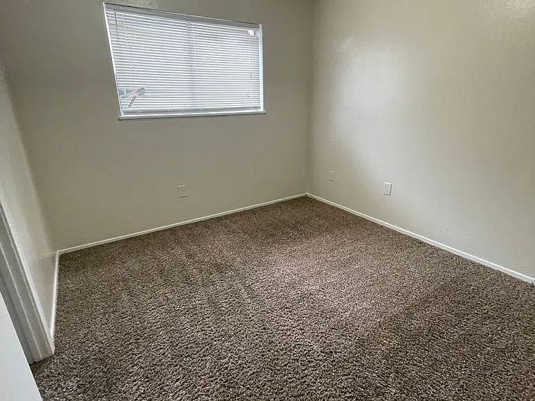 4641-6L Westwood Park Dr — Photo 7