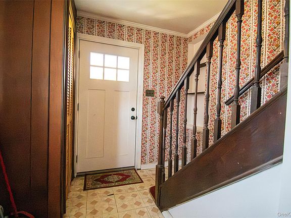 5th image of 2415 Gale Avenue