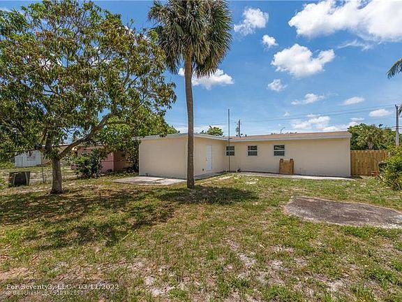 3rd image of 1219 NW 10th Pl