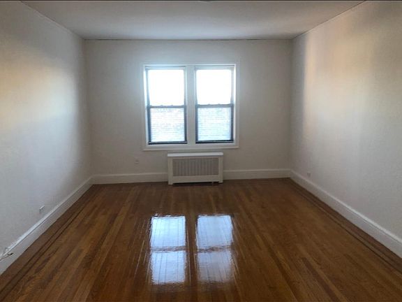 4th image of 156 Center Ave #4B
