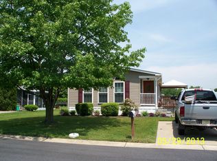 570 Raccoon Ln, Mount Laurel, NJ 08054