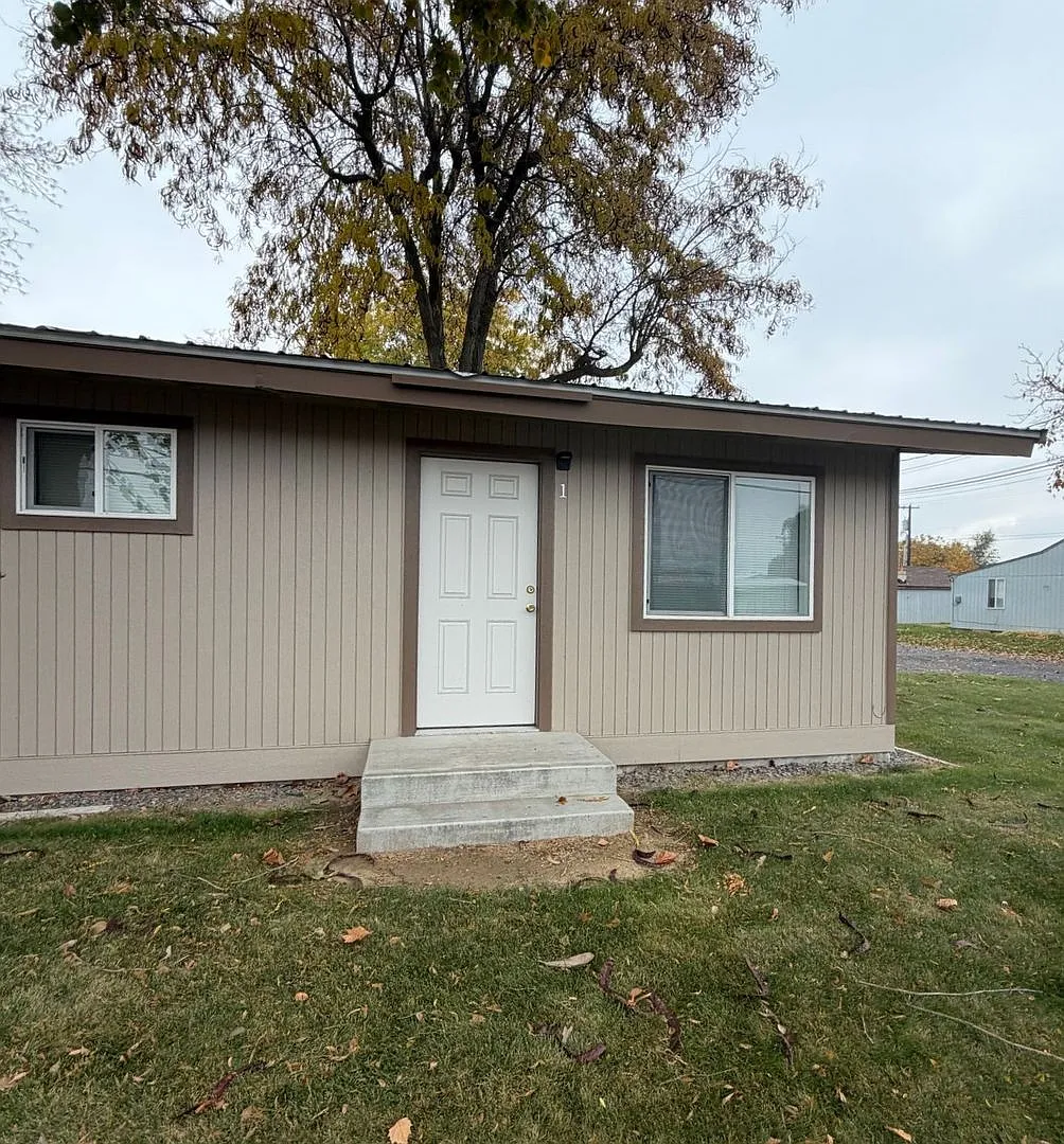 4033 Ottmar Rd — Photo 1