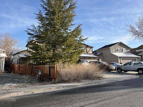 3rd image of 2698 Waterfield Dr