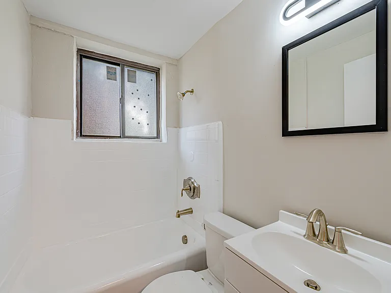 Palm Garden Apartments — Photo 15