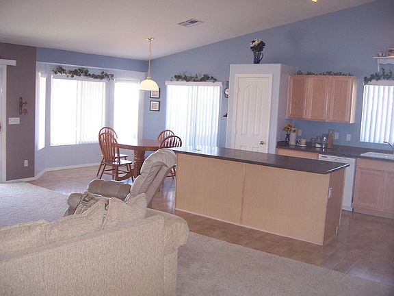 BAY WINDOW OFF EAT IN KITCHEN AREA
