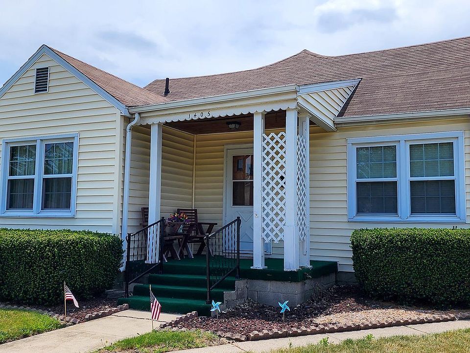 1st image of 1405 E Walnut St
