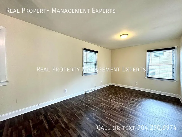 900 Tally Ho Ct — Photo 15