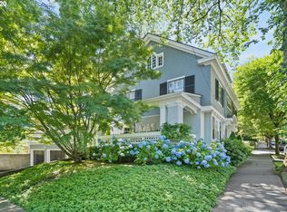 2210 SW Main St, Portland, OR 97205