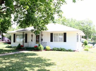 803 N Haynes Ave, Centerville, IA 52544